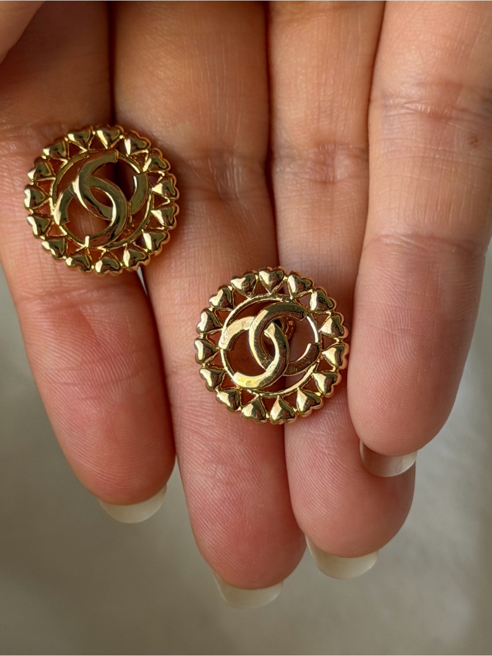 Chanel Hearts Interlocking Circle Earrings - Picture 5 of 13